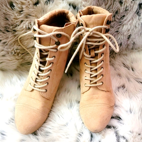 **Sold**Madden Girl Justinee Tan lace-up Booties Faux Suede Size 9M - Picture 4 of 4
